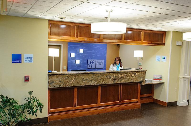 Hotel Express - - Chicopee Area By Ihg 2*